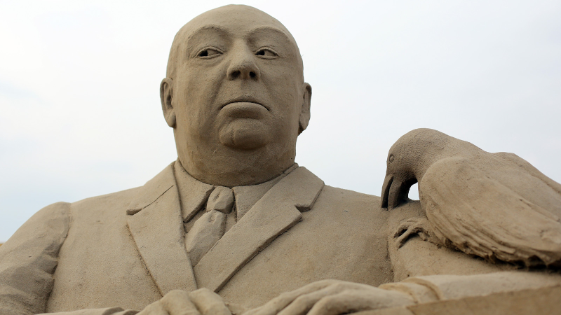 Illustration for article titled 11 Splendid Sand Sculptures Made For the Movie Geek